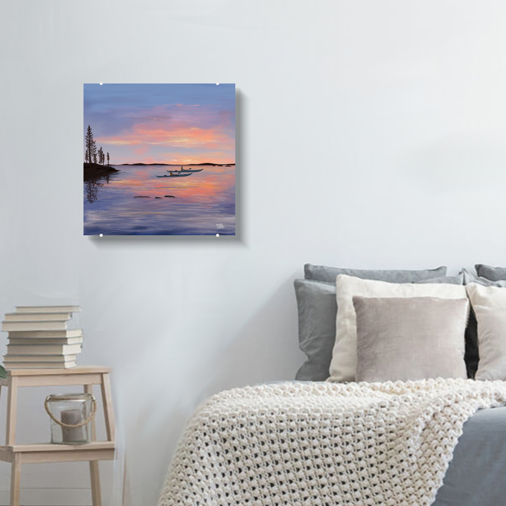 Zeekajakken onder de zonsondergang Gouden zon